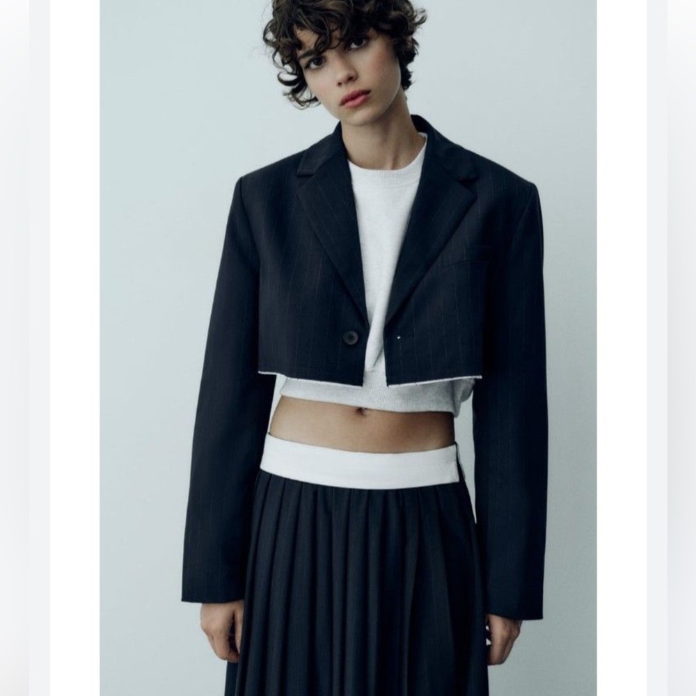 Zara Women's Dark Blue Cropped Blazer, size s ,new - Picture 2 of 9
